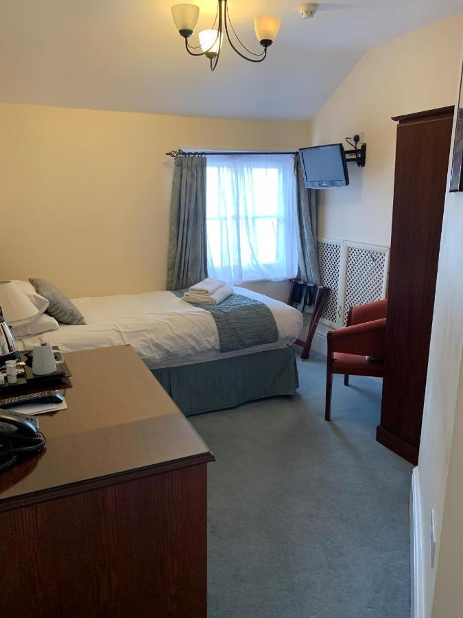 Peregrine House Hotel Кентърбъри Екстериор снимка