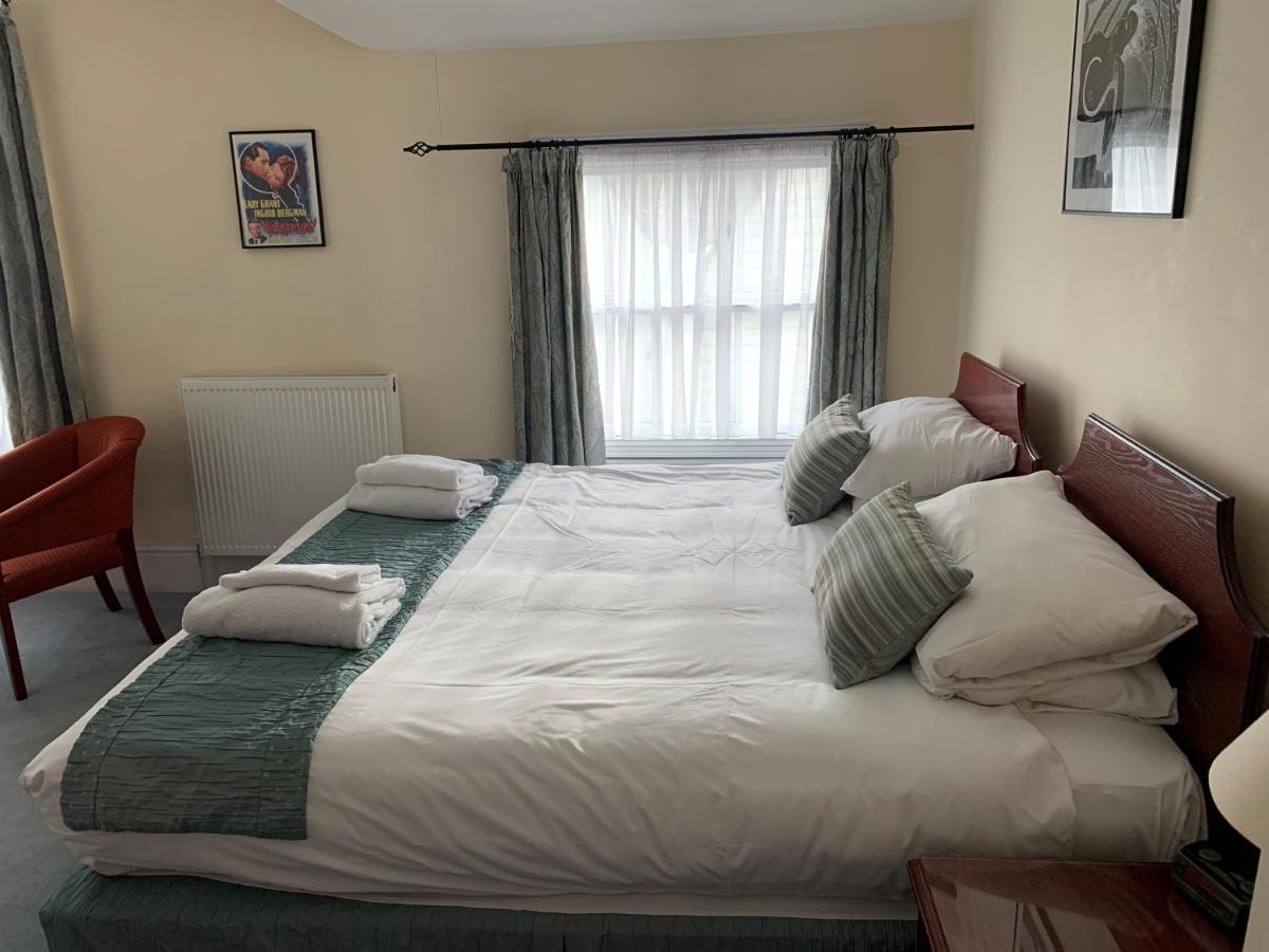 Peregrine House Hotel Кентърбъри Екстериор снимка