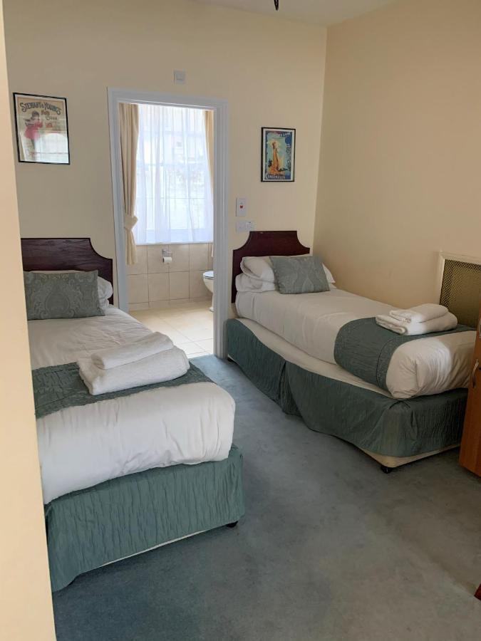 Peregrine House Hotel Кентърбъри Екстериор снимка