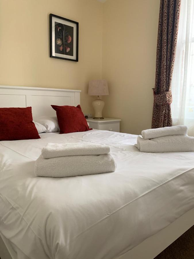 Peregrine House Hotel Кентърбъри Екстериор снимка